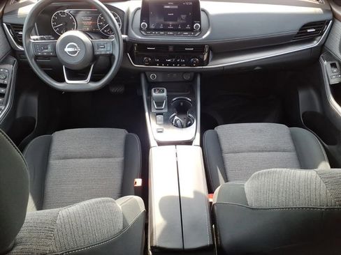 Used 2022 Nissan Rogue SV image 10