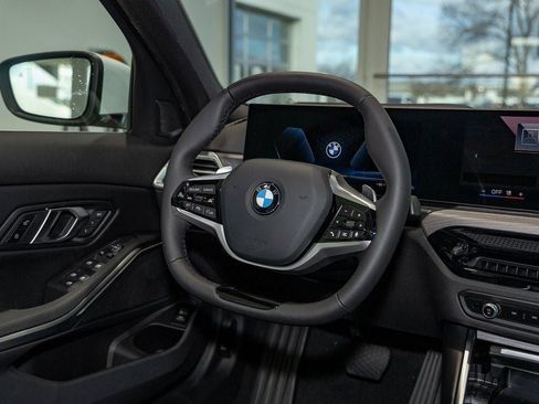 Used 2026 BMW 330i xDrive Sedan w/ Premium Package AWD/4WD image 39