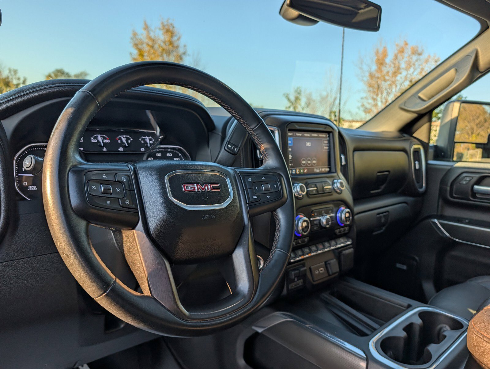 Used 2023 GMC Sierra 3500 AT4 w/ AT4 Preferred Package AWD/4WD image 38