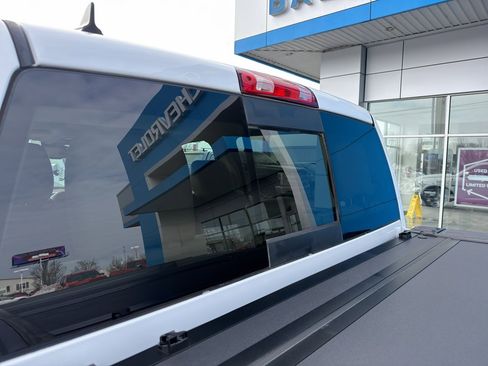 Used 2016 RAM 1500 Laramie w/ Convenience Group image 12