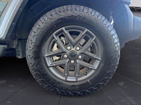 Used 2025 Jeep Wrangler Sport image 8