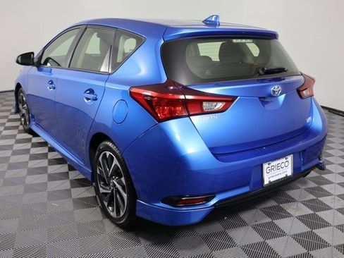 Used 2018 Toyota Corolla iM image 6