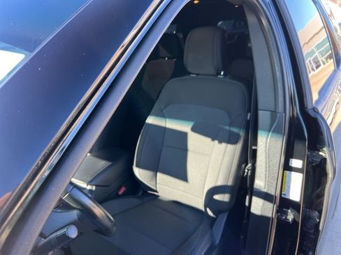 Used 2018 Ford Explorer XLT image 14