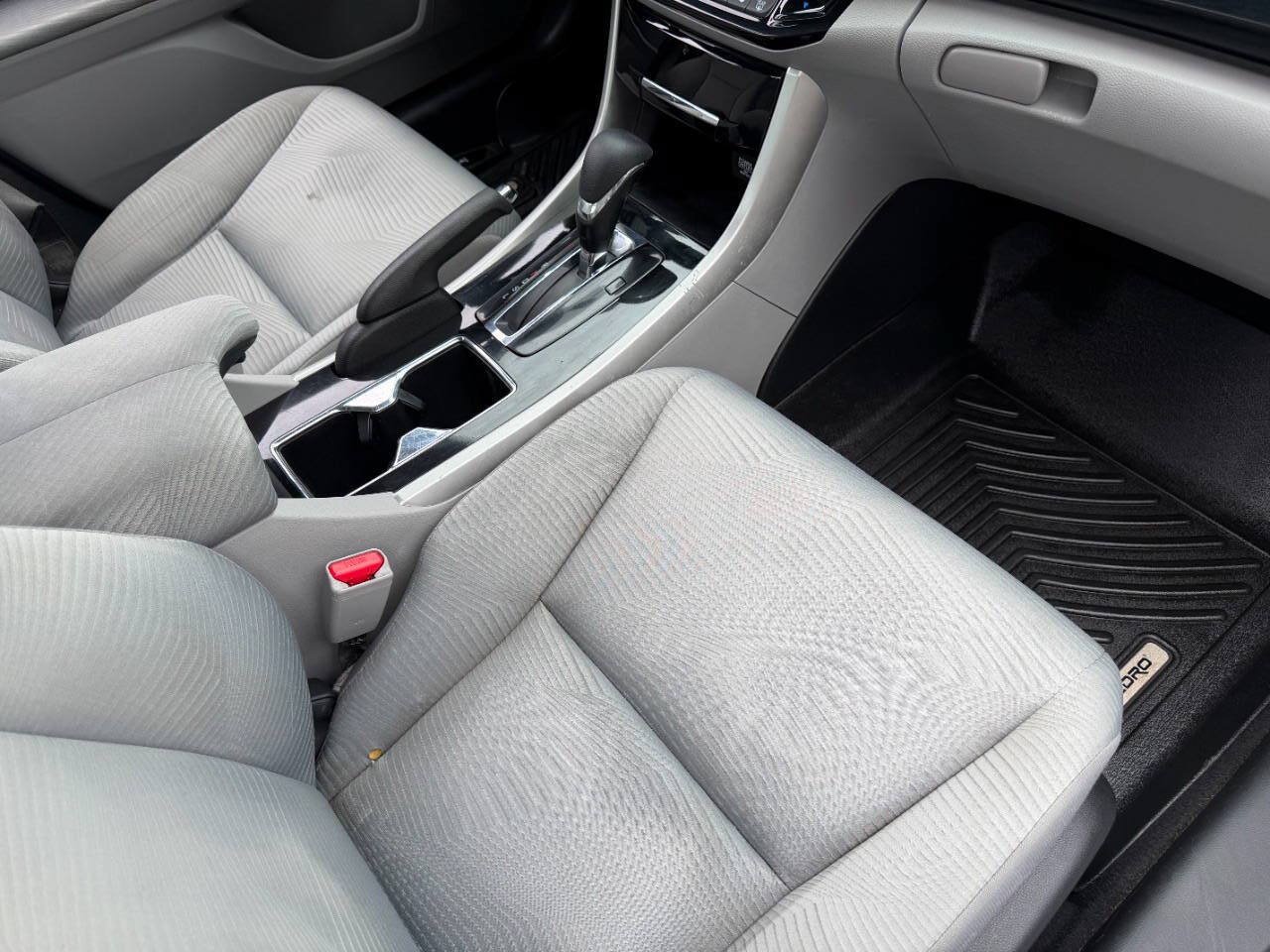 Used 2016 Honda Accord LX image 25