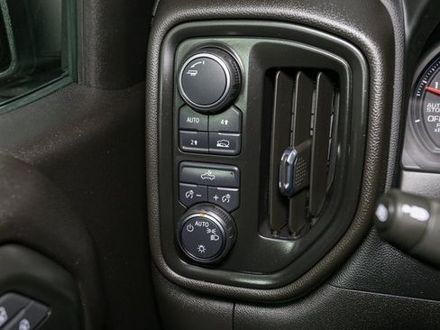 Used 2024 Chevrolet Silverado 1500 Custom image 29