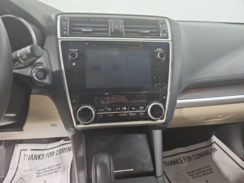 Used 2019 Subaru Outback 2.5i Limited w/ Popular Package #2 AWD/4WD image 19