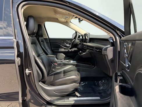 Used 2024 Lincoln Corsair FWD image 32