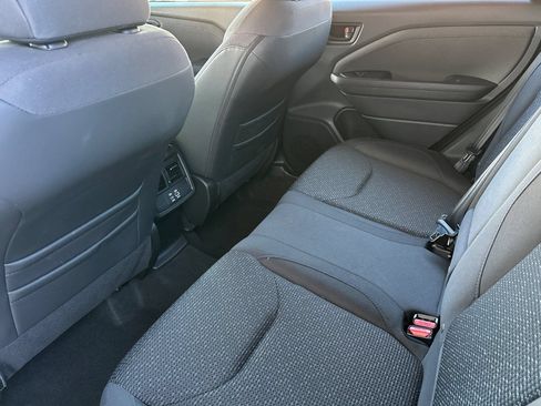 Used 2025 Subaru Forester Premium AWD/4WD image 16