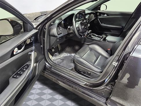Used 2020 Kia Stinger GT-Line w/ Sun & Sound Package image 19