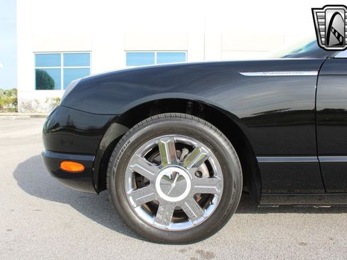 Used 2005 Ford Thunderbird 50th Anniversary image 8
