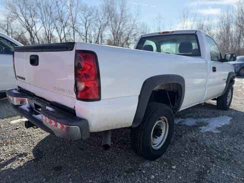 Used 2006 Chevrolet Silverado 2500 W/T image 4