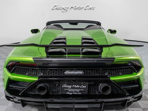 Used 2020 Lamborghini Huracan EVO AWD/4WD image 17