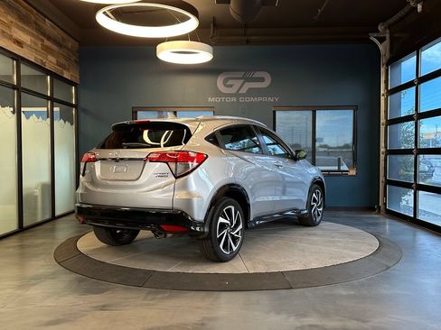 Used 2020 Honda HR-V Sport image 3