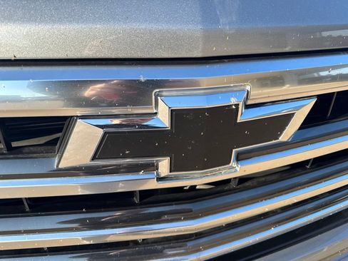 Used 2024 Chevrolet Silverado 1500 High Country w/ High Country Premium Package AWD/4WD image 4