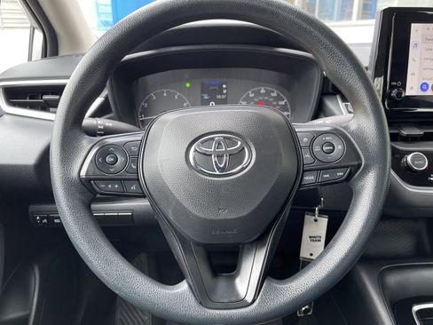 Used 2024 Toyota Corolla LE image 20