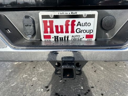 Used 2025 Chevrolet Silverado 1500 LT image 9