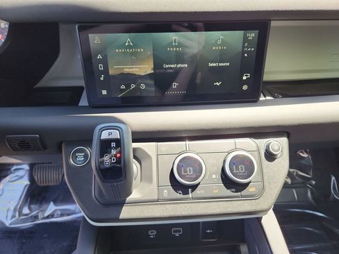 Used 2024 Land Rover Defender 110 S AWD/4WD image 15