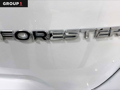 Used 2023 Subaru Forester Premium image 10