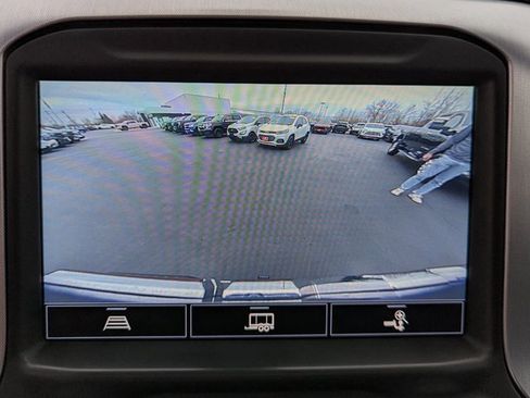 Certified 2022 GMC Sierra 1500 SLT w/ SLT Convenience Package image 17