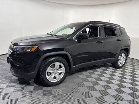 Used 2022 Jeep Compass Latitude image 12