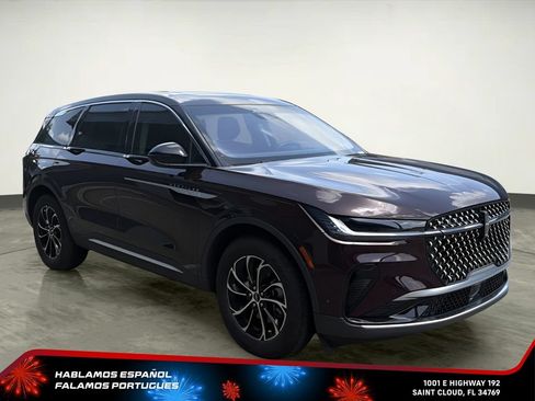 Used 2024 Lincoln Nautilus Premier w/ Equipment Group 102A AWD/4WD image 9