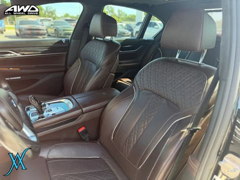 Used 2016 BMW 750i xDrive AWD/4WD image 12