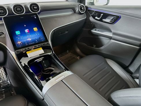 New 2025 Mercedes-Benz GLC 350e 4MATIC image 24