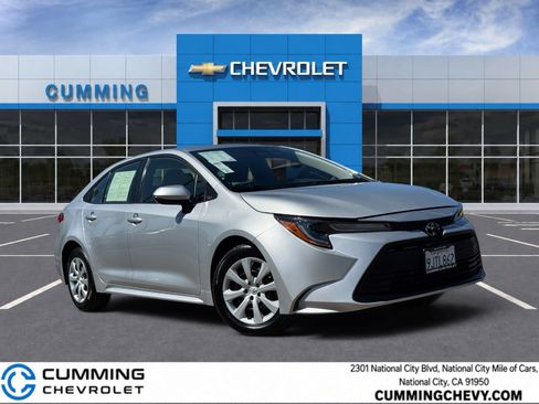 Used 2024 Toyota Corolla LE FWD image 1