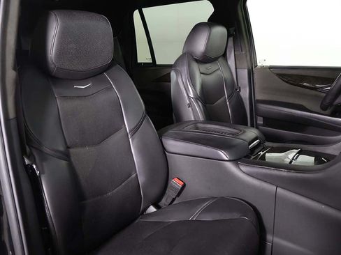 Used 2020 Cadillac Escalade Platinum AWD/4WD image 33