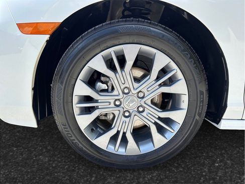 Used 2026 Honda Odyssey Touring image 13