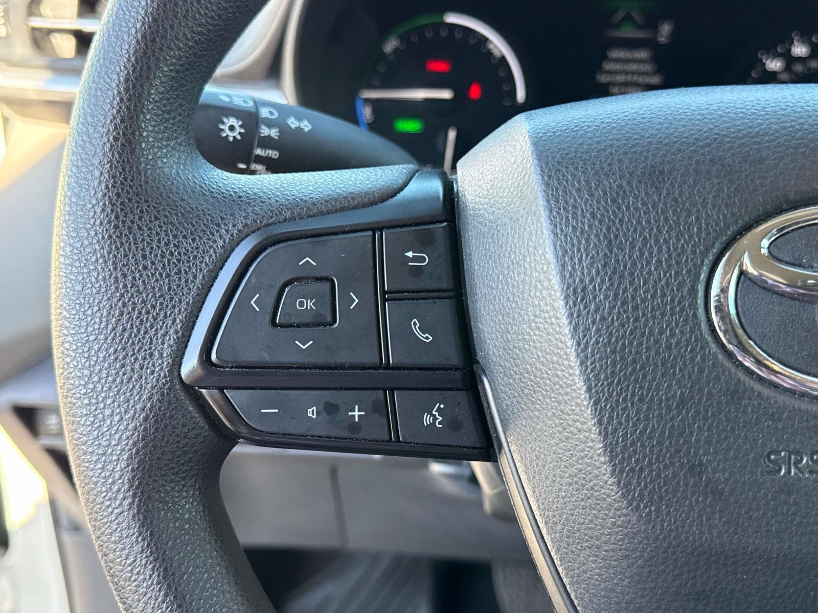 Used 2024 Toyota Sienna LE AWD/4WD image 26