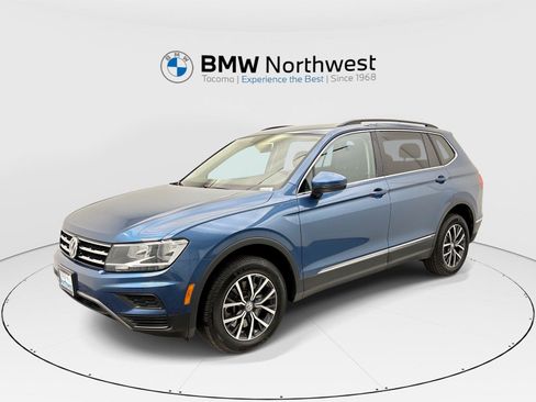 Used 2020 Volkswagen Tiguan SE w/ Panoramic Sunroof Package AWD/4WD image 1