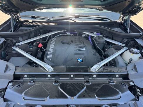 Certified 2025 BMW X7 xDrive40i AWD/4WD image 19