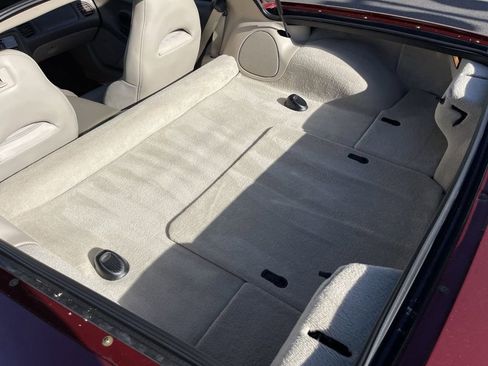 Used 2003 Chevrolet Corvette Coupe w/ Preferred Equipment Group RWD image 13