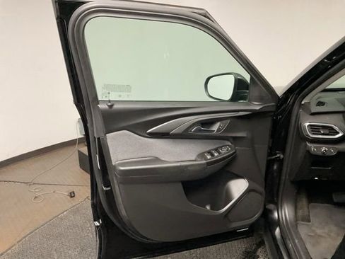 Certified 2022 Chevrolet TrailBlazer LT w/ Confidence II Package image 10