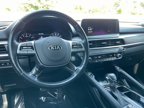 Used 2020 Kia Telluride SX w/ SX Prestige Package image 17