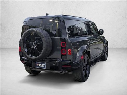 Used 2024 Land Rover Defender 110 X-Dynamic SE AWD/4WD image 5