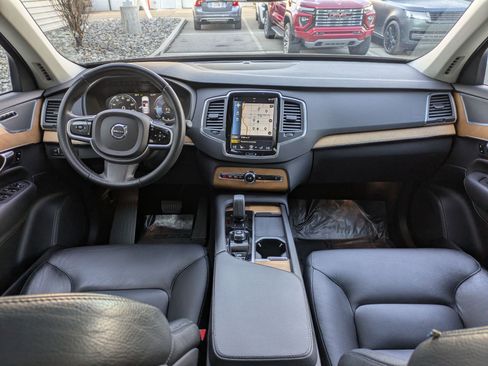 Certified 2022 Volvo XC90 T8 Inscription Expression image 27