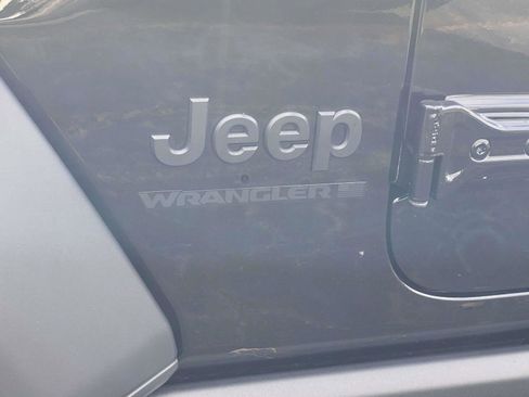 Certified 2024 Jeep Wrangler Sport S image 12