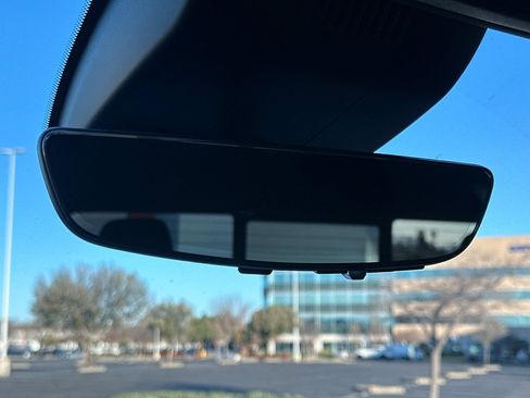 Used 2025 Chevrolet Silverado 1500 High Country w/ Technology Package image 24