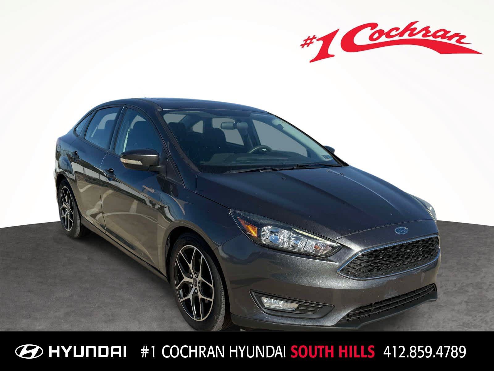 Used 2017 Ford Focus SEL FWD image 1