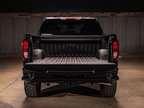 Used 2025 GMC Sierra 1500 Elevation image 8