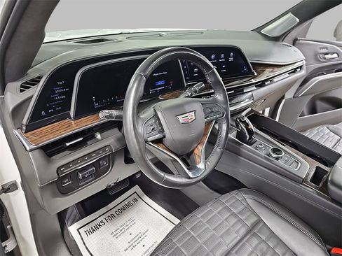 Used 2022 Cadillac Escalade Sport Platinum w/ LPO, ONYX Package image 22