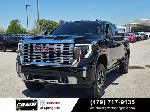 Used 2024 GMC Sierra 2500 Denali w/ Denali Reserve Package AWD/4WD image 3
