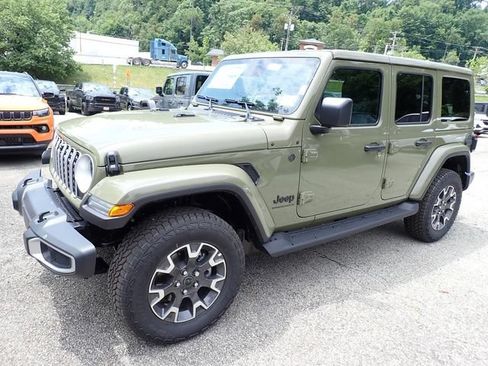 New 2026 Jeep Wrangler Unlimited Sahara AWD/4WD image 2