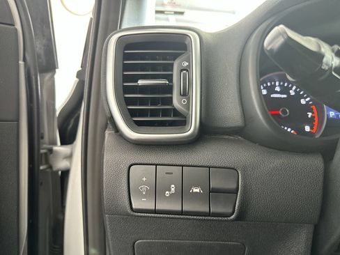 Used 2021 Kia Sportage S AWD/4WD image 18