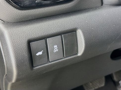Certified 2024 Honda Pilot Touring image 9