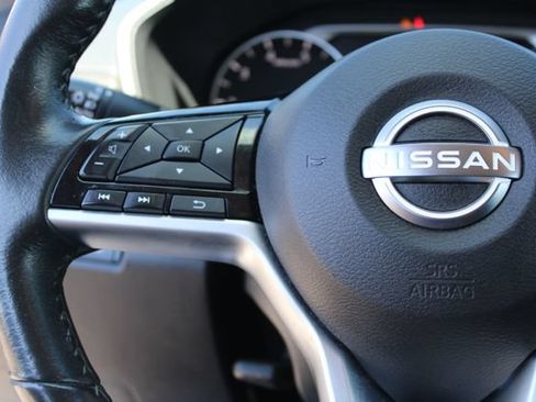 Used 2024 Nissan Altima 2.5 SV w/ SV Premium Package FWD image 19
