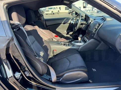 Used 2020 Nissan 370Z Coupe image 21