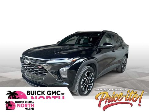 Used 2024 Chevrolet Trax RS w/ Sunroof Package FWD image 1